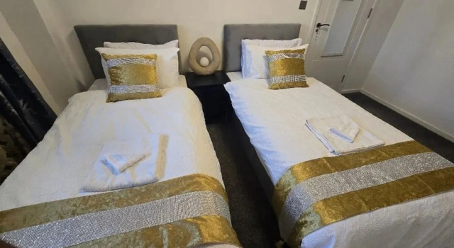 Hornchurch Cozy 2-bed Flat With Street Parking, Book Lejlighed London London og omegn