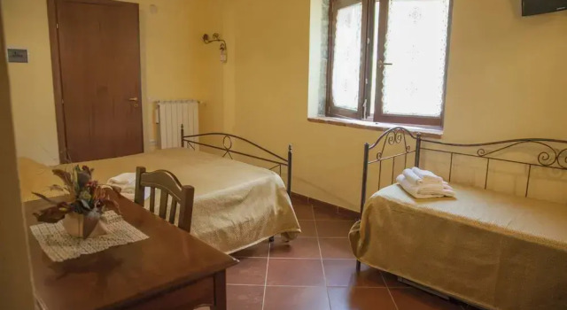 Il Vecchio Frantoio, Book Feriehus Hoteller i Stella Cilento med morgenmad, Morgenmad