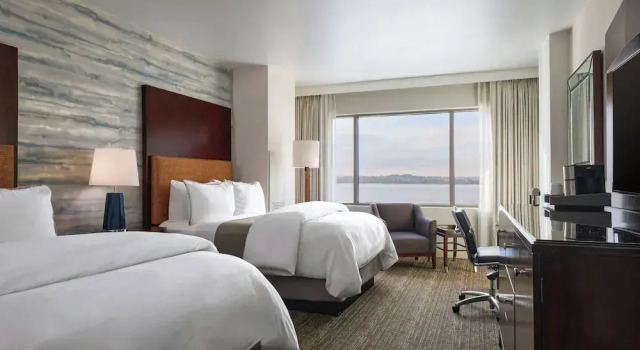 Четырёхместный номер Deluxe The Westin Washington National Harbor