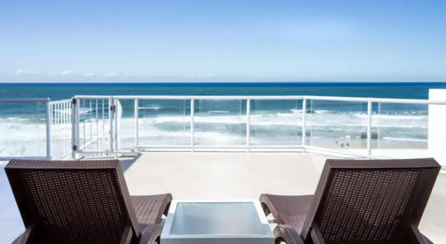 Номер Standard с 2 комнатами oceanfront Rolling Surf Resort