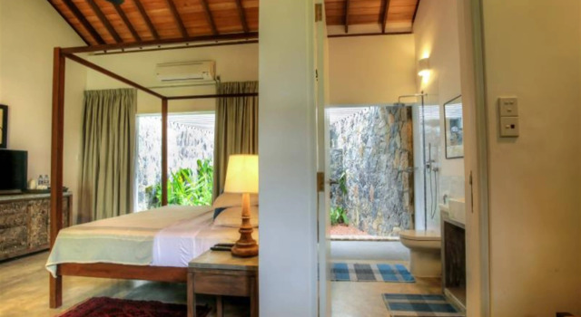 Villa Saffron Hikkaduwa