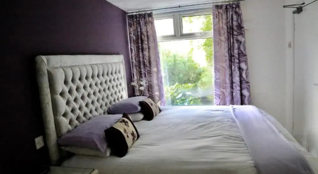 Люкс Deluxe La Suisse Serviced Apartments