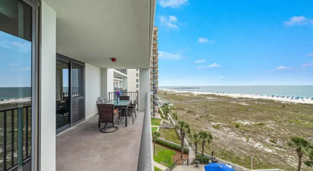 Апартаменты Phoenix VI 6511 - Beachfront Updated Condo!