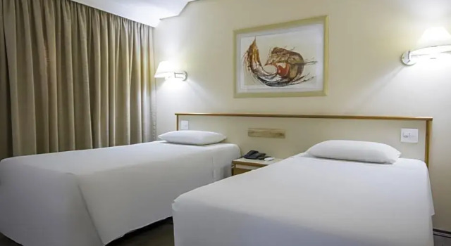 Люкс Standard Hotel Dan Inn Sorocaba by Nacional Inn