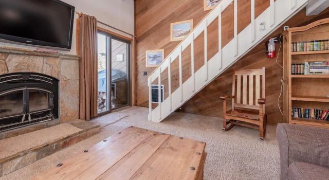 Номер Standard Mammoth Creek #52