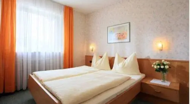 Appartementhaus Schubert, Prenota Hotel Hotel a Tirolo con parcheggio, Parcheggio