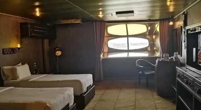 Номер Deluxe с видом на город Vintage Luxury Yacht Hotel