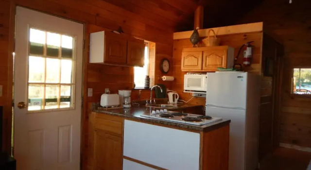 Бунгало Nimpo Lake Resort