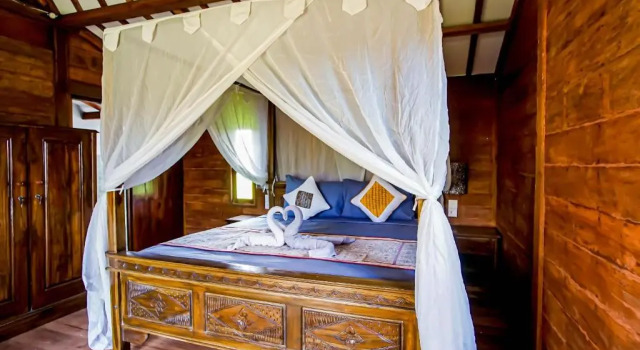 Cening Bagus Bungalows, Rezervovat Hotel Hotely v Bali s bazénem, Bazén