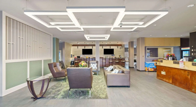 Best Western Plus Fillmore Inn & Suites, Забронировать Отель Колорадо-Спрингс Колорадо