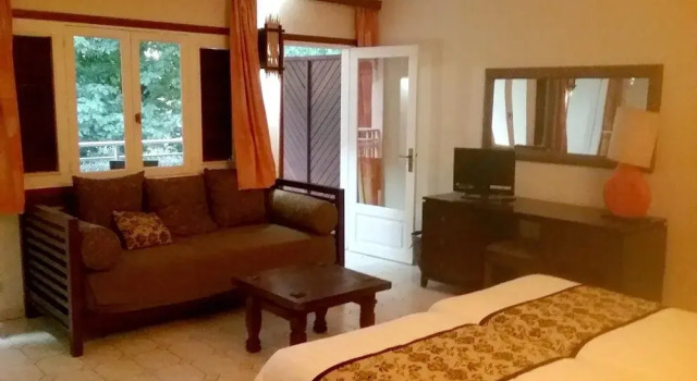 Studio in Saint-françois, With Pool Access, Enclosed Garden and Wifi