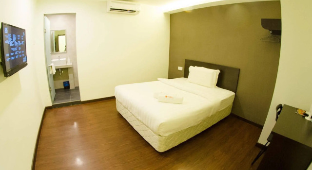 1 Orange Hotel Kuchai Lama KUALA LUMPUR, Забронировать Отель Недорогие отели Куала-Лумпура, рядом с Арена «Мега Стар», недорого