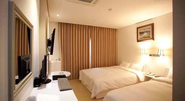 Двухместный номер Deluxe Dong Seoul Hotel