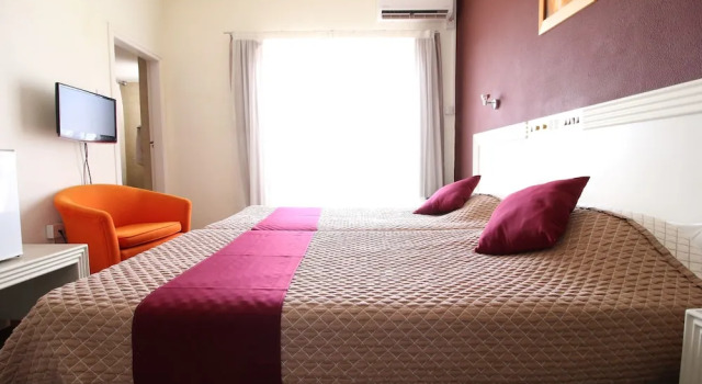 Четырёхместный номер Standard Hotel Kings Annex