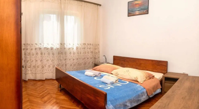 Apartment Andelka, Забронировать Апартаменты/квартира Отели Шибенско-Книнская жупания с парковкой, Парковка