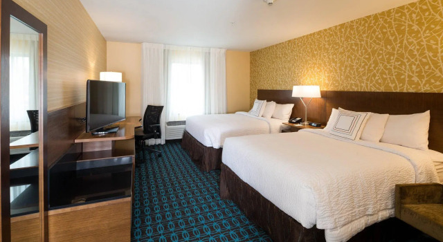 Четырёхместный номер Standard Fairfield Inn & Suites by Marriott Detroit Chesterfield