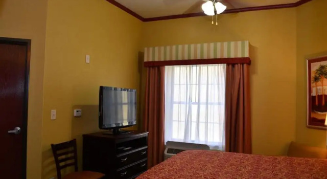 Четырёхместный номер Standard Hawthorn Extended Stay by Wyndham Corpus Christi Padre Is