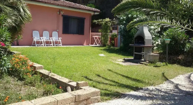 Villetta di Naregno, Rezervovat Hotel Hotely v Elba s parkováním, Parkování