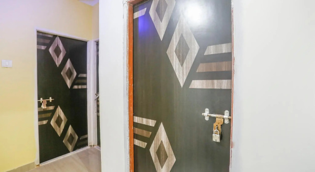 Hotel O Sonali Guest House, Забронировать Гостевой дом Баллигандж Калькутта