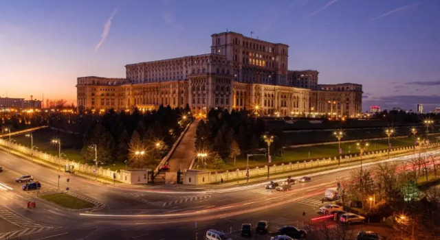 Views of Palace of the Parliament 3BR Safari Design, Varaa Boutique-hotelli Sector 5 Bukarest, lähellä Antim Monastery