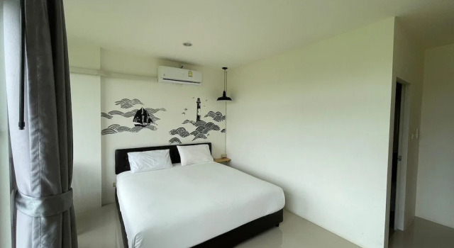 Номер Deluxe Dwell Phuket Airport Hotel at Naiyang