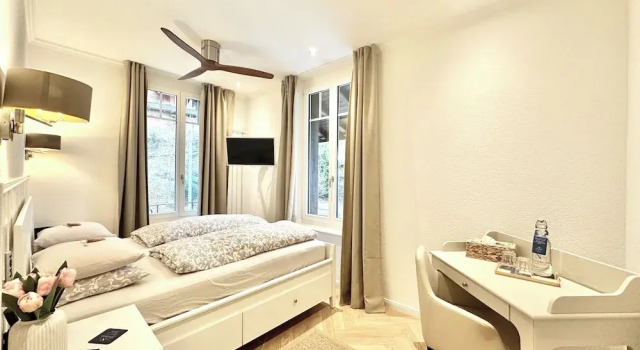 Номер Classic Boutique Hotel & Restaurant Niesenblick - Lakefront rooms with balcony on Lake Thun - SELF CHECK IN & digitale Reception