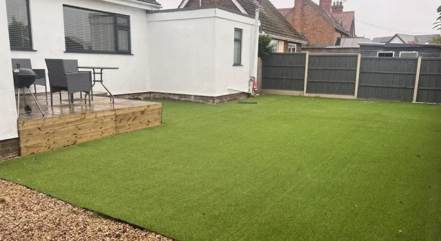 Pet-friendly - 2 Bedrooms Bungalow hot tub Parking