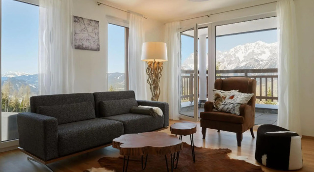 Ski In Ski Out Apartment Fastenberg Top 3 by AA Holiday Homes, Rezerwuj Apartament Hotele w Schladming - Dachstein z parkingiem, Parking