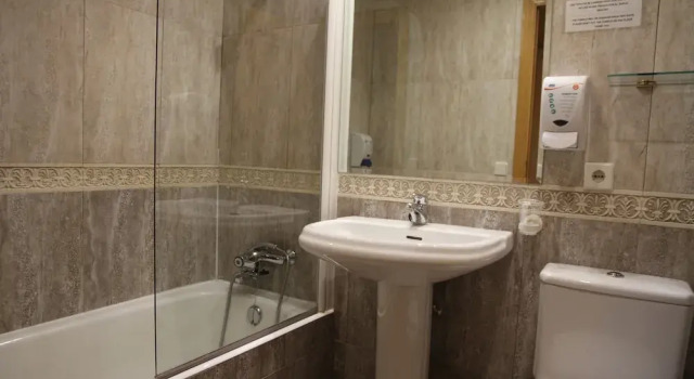 Трёхместный номер Economy Hostal Acella
