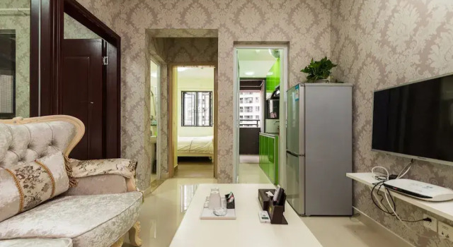 Люкс Business с балконом She He Apartment Shenzhen Science Park Branch