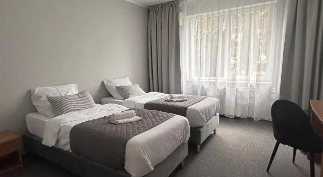 Zajazd Karat, Varaa Hotelli Malbork Pommeri