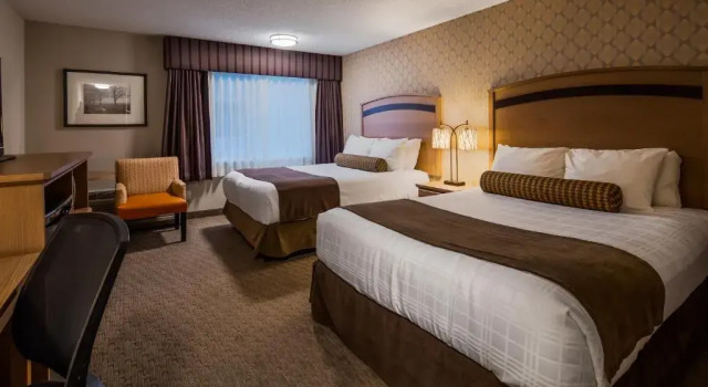 Четырёхместный номер Deluxe Best Western Plus Country Meadows Inn