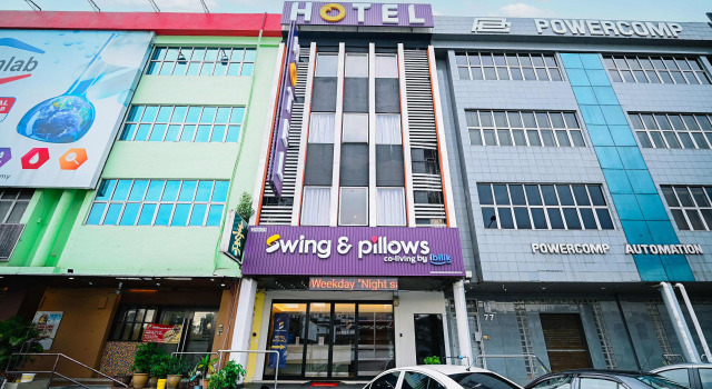 Swing & Pillows - Kelana Jaya Selangor