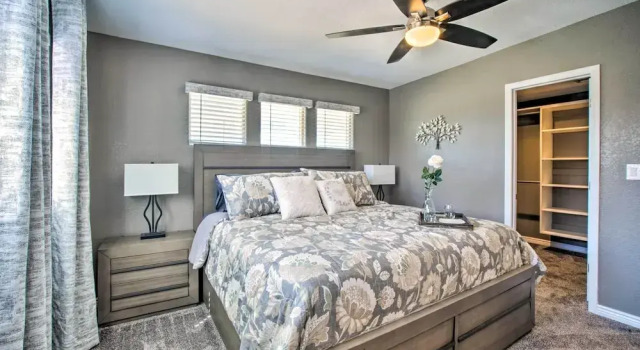Коттедж Modern El Paso Home w/ Backyard & Fire Pit!