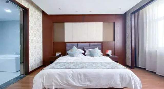 Люкс Bayan Nur Dingcheng Sunshine Hotel