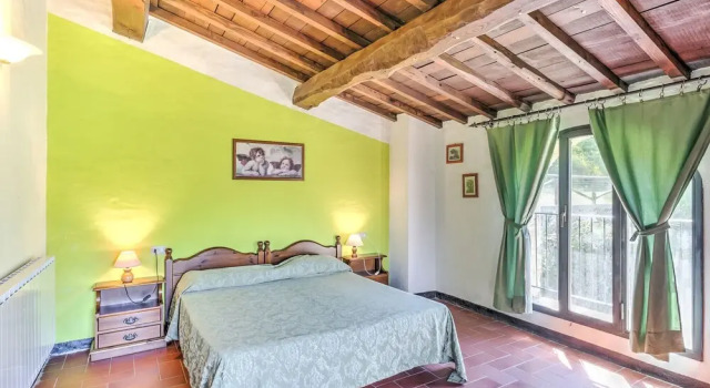 Attractive Farmhouse in Tuscany with Swimming Pool, Varaa Hotelli Dicomano Toscana