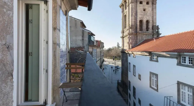Porto and Clérigos Views by Porto City hosts