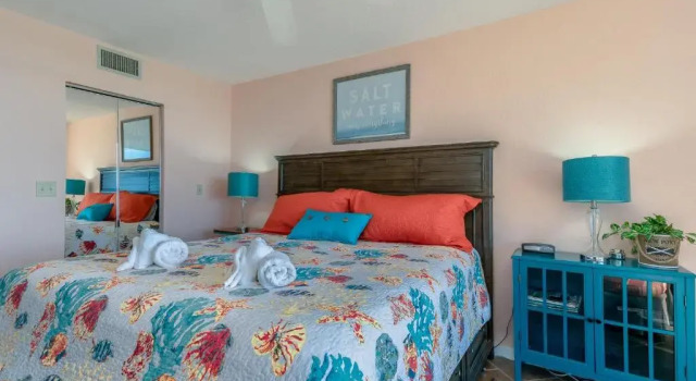Bahia Vista 8-115