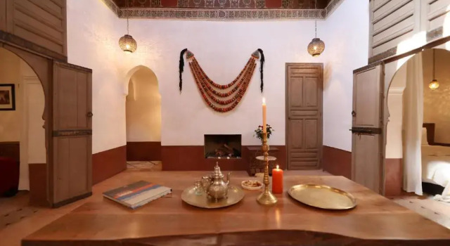 2 Bedrooms Suite Dar Akal