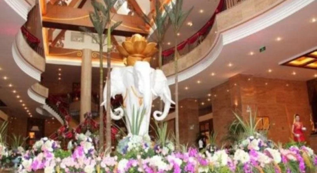 Jing Land Exhibition Hotel, Prenota Hotel Hotel a Yunnan con piscina, Piscina