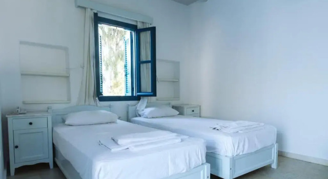 Двухместный номер Standard Far Out Village Hotel