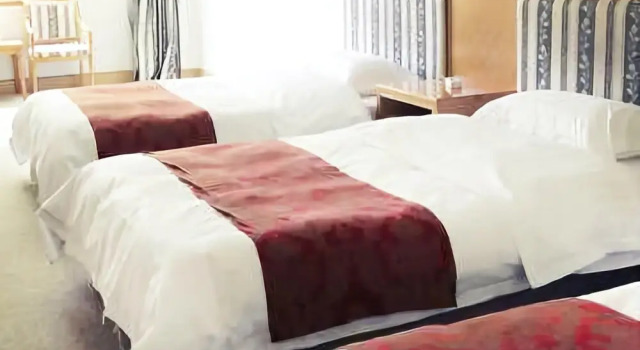 Dali Yilong Binhai Hotel, Prenota Hotel Ngawa Cina