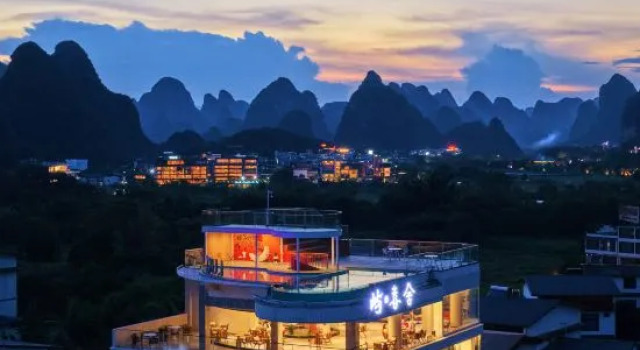 Chunfeng · Shili | PRETTY · SCENIC WONDERS | Shili Gallery Yulong River Store
