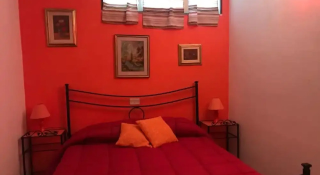 B&B Il Melarancio, Забронировать Отель «постель и завтрак» Отели Пеша-Романа с бассейном, Бассейн