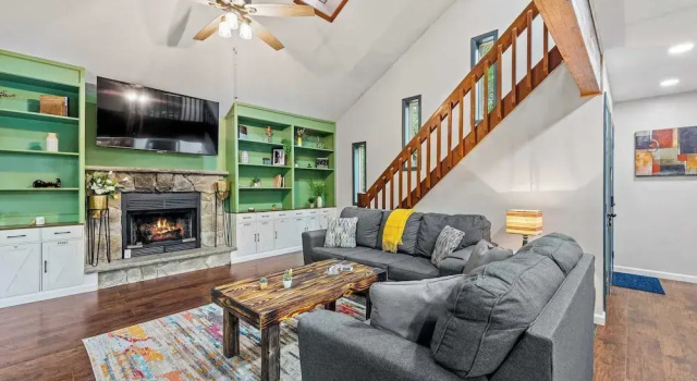 The Tranquil Trails by Avantstay Lake Access, Deck, Fireplace, Buchen Sie Ferienhaus Albrightsville 