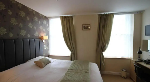 Номер Deluxe The Lion Hotel