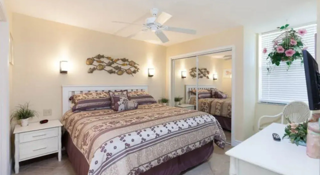 Fort Myers Beach Area 7360
