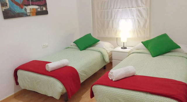 Central Apartment in Valencia with WIFI + Parking., Забронировать Апартаменты/квартира Апартаменты Валенсии, рядом с Спортивно-культурный комплекс Петксина, Апартаменты/квартира