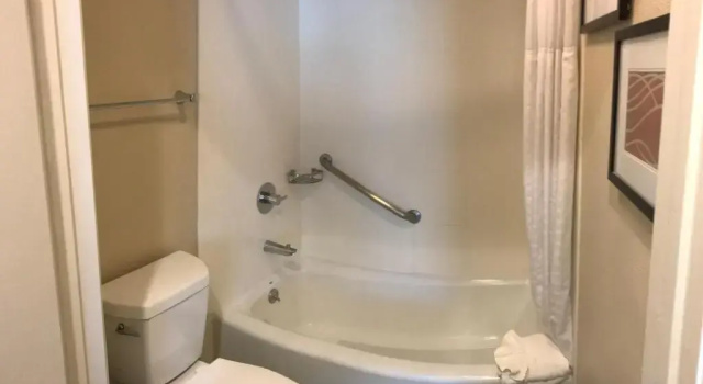 Четырёхместный семейный номер Standard Comfort Inn Santa Monica - West Los Angeles
