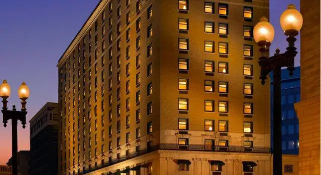 Люкс Harvey Parker Boston Omni Parker House Hotel